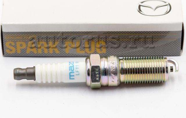 Свеча зажигания Mazda. Артикул LFY118110