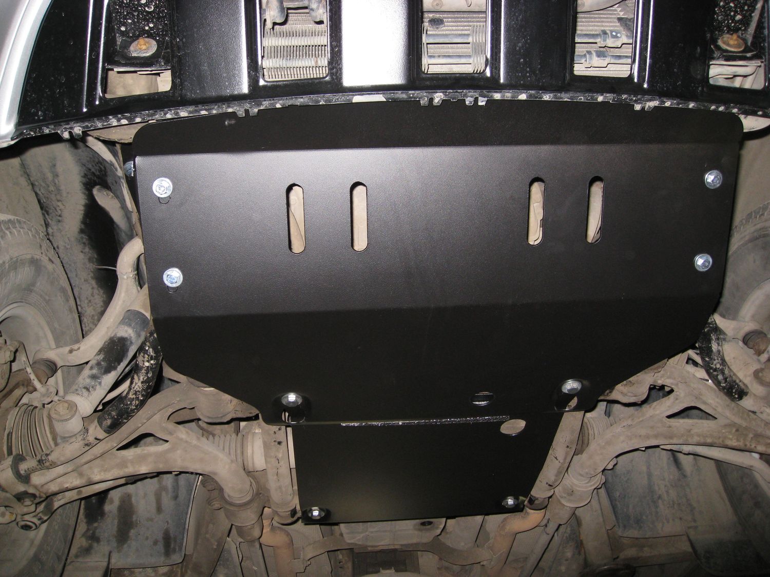 Защита Alfeco для радиатора и картера Mercedes-Benz M-Класс (ML320) W163 1997-2005. Артикул ALF.36.08