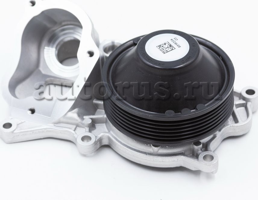Помпа (водяной насос) BMW. Артикул 11518516204