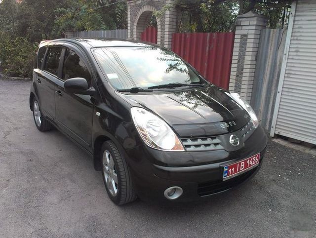 Дефлектор VT52 для капота Nissan Note I E11 2005-2008. Артикул NS11VT