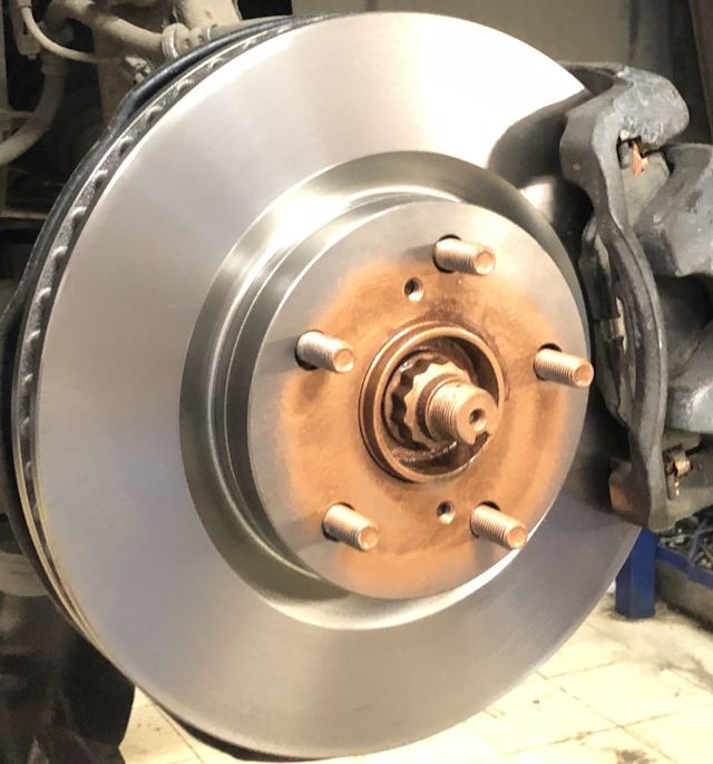 Тормозной диск Bosch передний для Lexus ES VI 2012-2018. Артикул 0 986 479 768