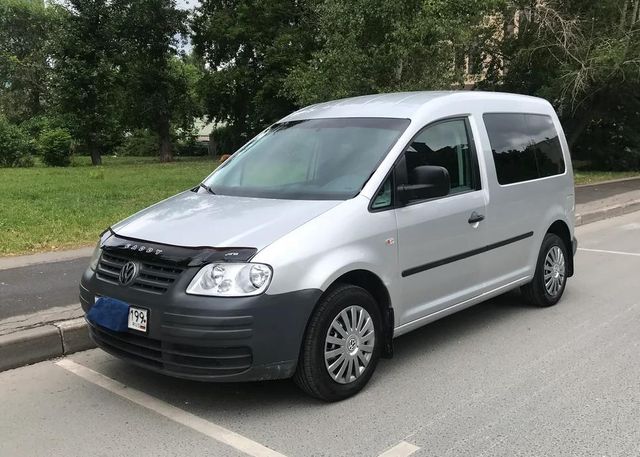 Дефлектор VT52 для капота Volkswagen Caddy III 2004-2010. Артикул VW01VT