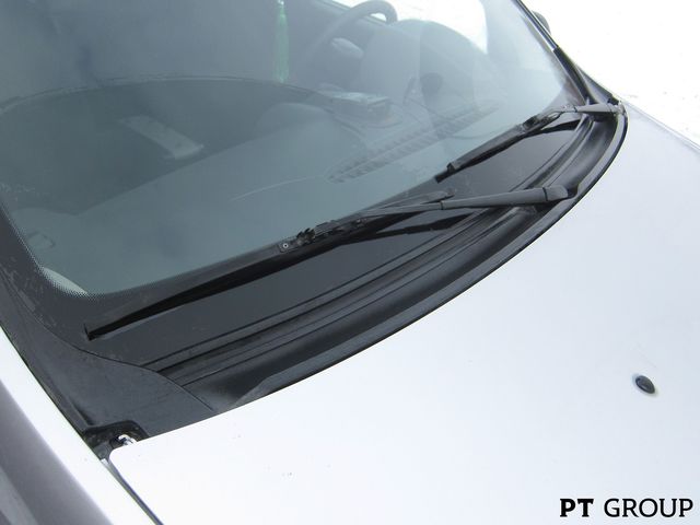 Накладка PT Group в проём стеклоочистителей (жабо) ABS для Lada Largus 2012-2026. Артикул 01300402