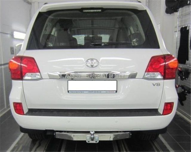 Фаркоп Oris (ранее Bosal) с металлической накладкой для Lexus LX 570 2007-2026. Артикул 3091-FL