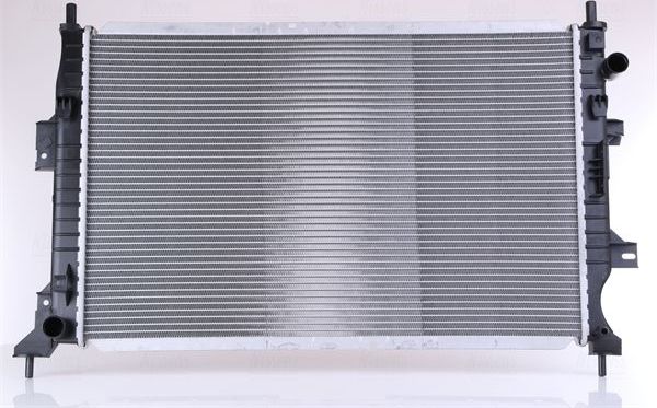 Радиатор охлаждения двигателя Nissens для LDV Maxus 2005-2009. Артикул 62357