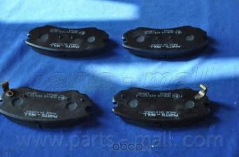 КОЛОДКИ ПЕРЕДНИЕ (Parts-Mall). Артикул PKAE04