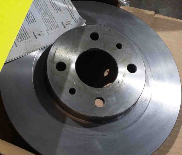 Тормозной диск Textar передний для Datsun on-DO I 2014-2026. Артикул 92112100