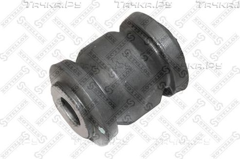 Сайлентблок переднего рычага подвески Stellox. Артикул 77-00649-SX