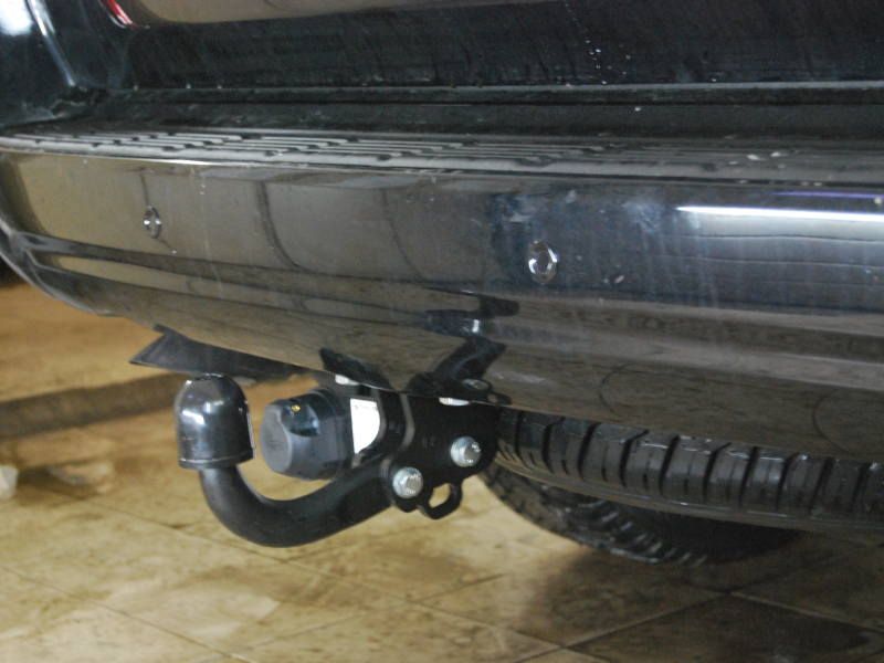 Фаркоп Steinhof для Toyota Land Cruiser 200 2007-2021. Артикул T-170