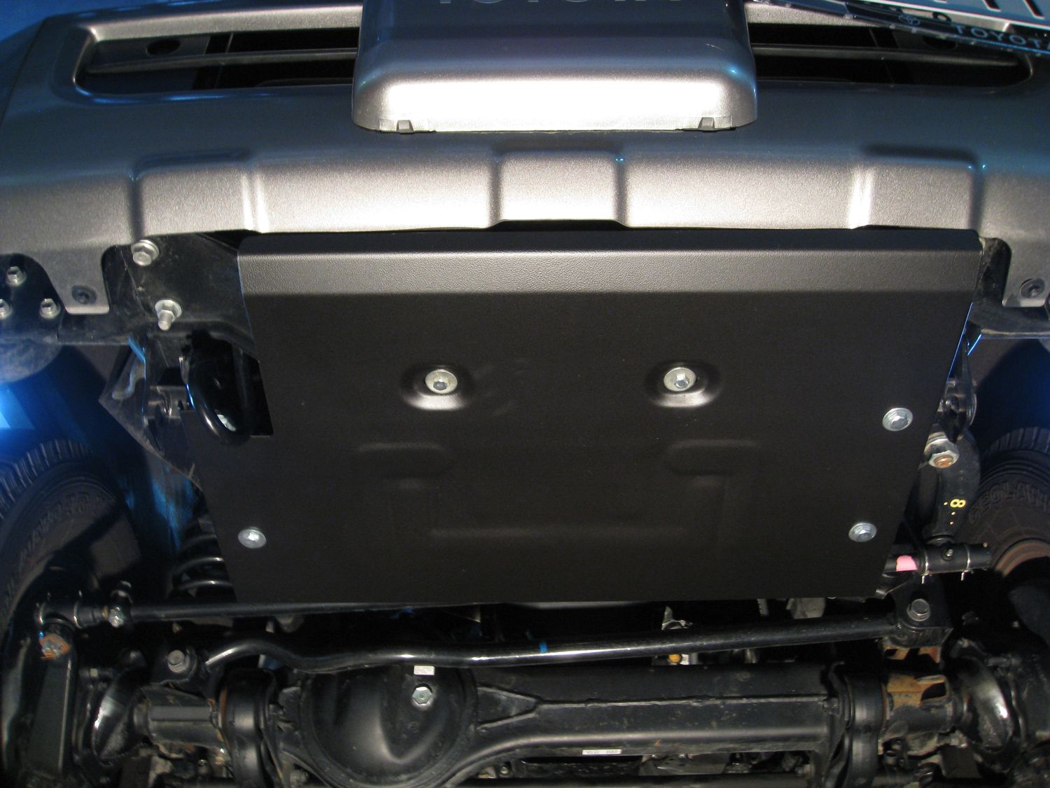 Защита Alfeco для радиатора Toyota Land Cruiser 76 2010-2017. Артикул ALF.24.56