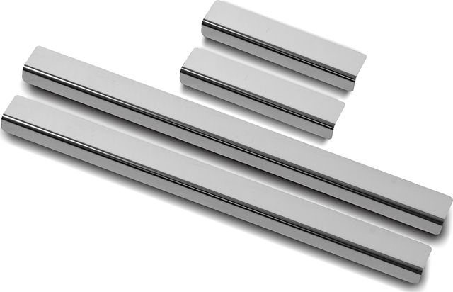 Накладки RusStal на пороги (лист нерж. зеркальный) для Subaru Forester IV рестайлинг 2 2016-2018. Артикул SBFOR13-01