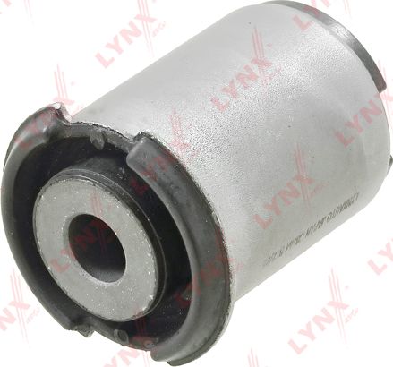 Сайлентблок переднего рычага подвески LYNXauto. Артикул C8384