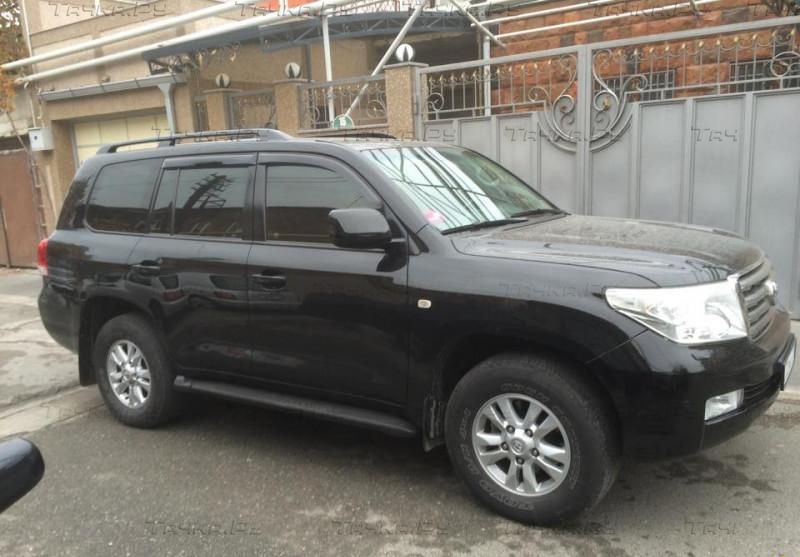 Дефлекторы Cobra Tuning для окон Toyota Land Cruiser 200 рестайлинг 2015-2021. Артикул T21607