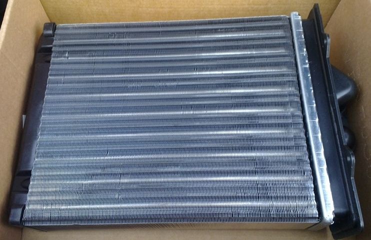 Радиатор отопителя (печки) AVA. Артикул OL6217