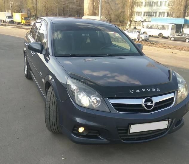 Дефлектор VT52 для капота (длинный) Opel Vectra C седан 2005-2008. Артикул OP22VT