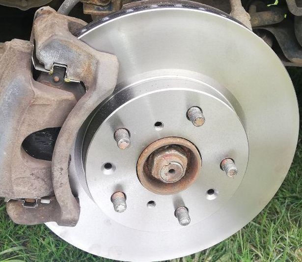 Тормозной диск Textar передний для Suzuki SX4 I (Classic) 2006-2015. Артикул 92156600