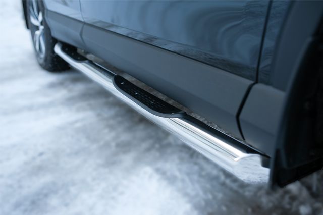 Защита порогов RusStal труба d76 с накладкой (вариант 1) для Toyota RAV4 IV 2015-2019. Артикул TR4T-0021961