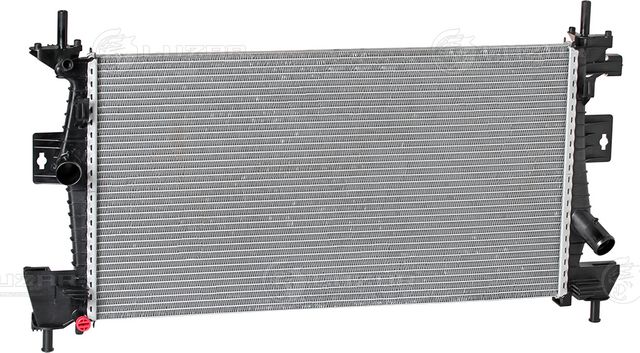 Радиатор охлаждения двигателя Luzar для Ford Focus III 2010-2019. Артикул LRc 1075