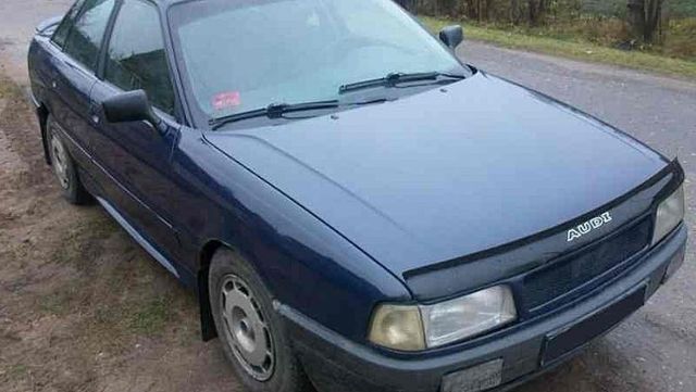 Дефлектор VT52 для капота Audi 80 B3 1986-1991. Артикул AD03VT