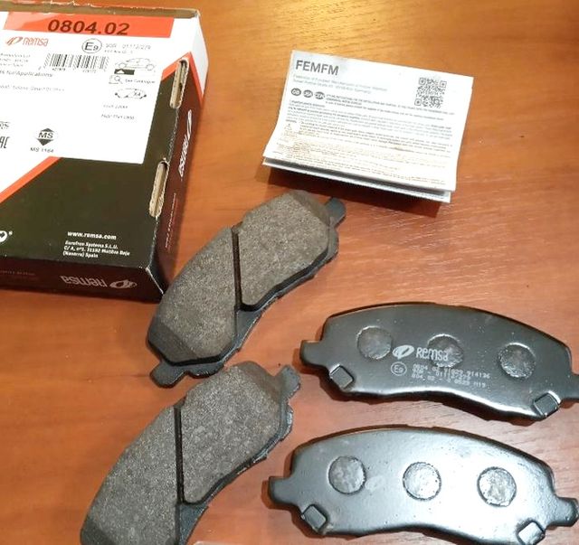 Тормозные колодки Remsa передние для Chrysler Sebring III 2007-2010. Артикул 0804.02
