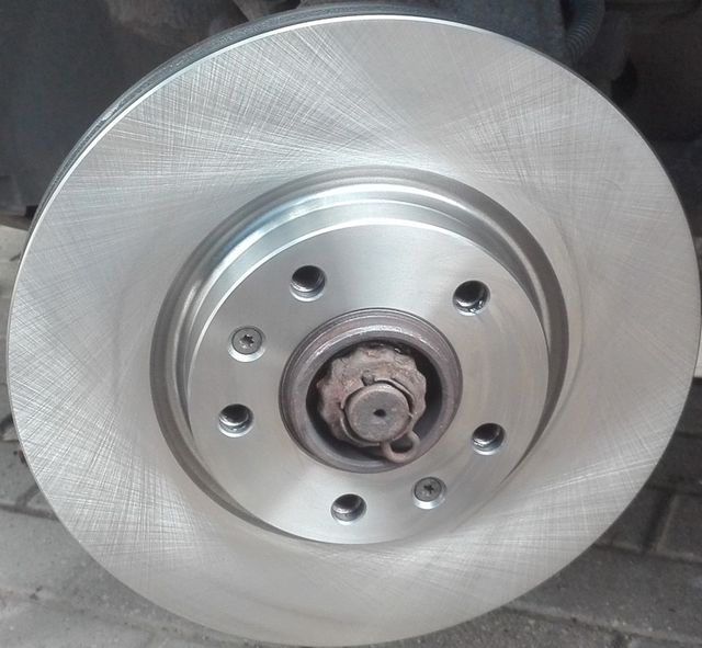 Тормозной диск RoadHouse передний для Peugeot 607 I 2000-2006. Артикул 6693.10