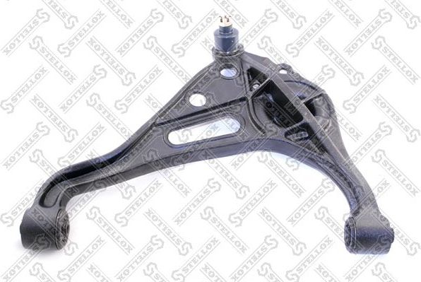 Поперечный рычаг передней подвески Stellox. Артикул 57-61049-SX