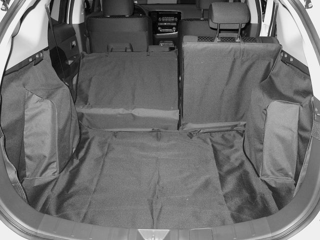 Защитный чехол AUTOSMSTUDIO "Maxi" в багажник автомобиля для Mitsubishi Outlander III (без органайзера) 2012-2026, черный. Артикул TP-M7OUTL-MAXI-BL