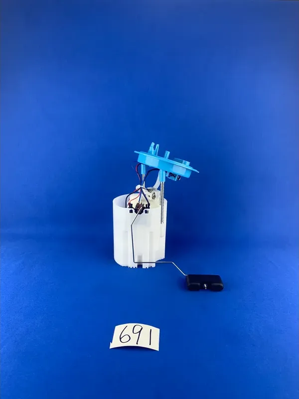 Бензонасос в сборе + датчик уровня топлива SKODA OCTAVIA (Deqst) Deqst. Артикул 106068