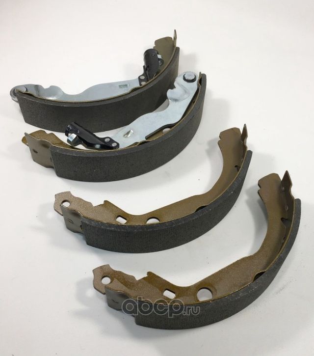 Колодки торм. задние Cartronic CRTR0131704 Аналог 440607493R/ 440605238R Cartronic. Артикул CRTR0131704