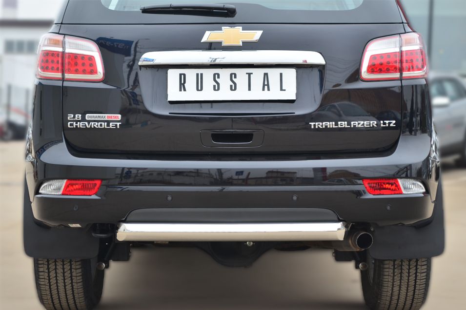 Защита RusStal заднего бампера d76 (дуга) для Chevrolet TrailBlazer II 2012-2016. Артикул CTRZ-001515