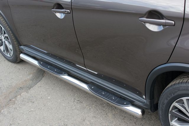 Защита порогов RusStal труба d76 с накладками (вариант 3) для Peugeot 4008 2012-2026. Артикул P48T-0005353