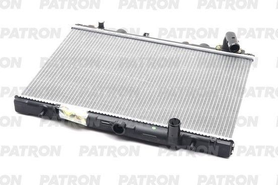 Радиатор охлаждения двигателя Patron для Mitsubishi Pajero Sport I 1998-2008. Артикул PRS3796