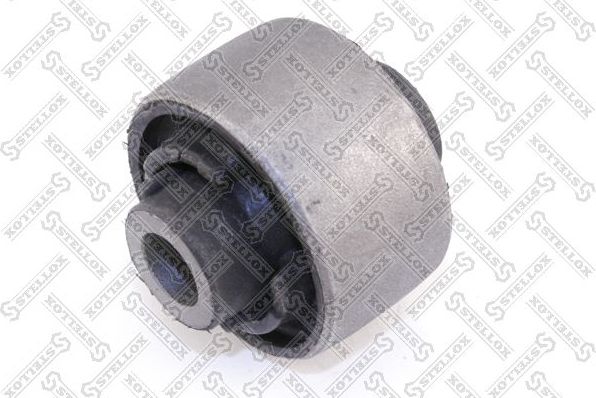 Сайлентблок переднего рычага подвески Stellox. Артикул 75-31944-SX