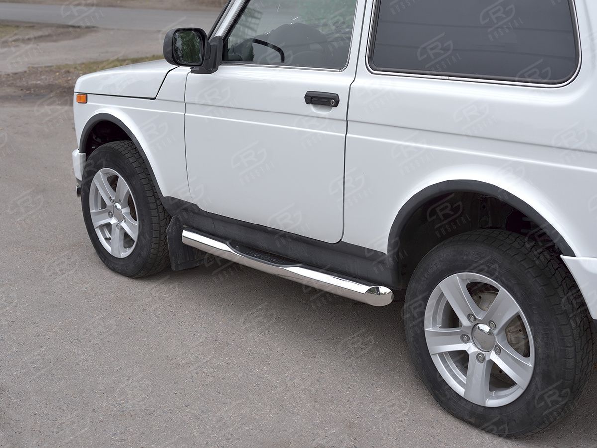 Защита порогов РусCталь труба d76 с накладкой (вариант 1) для ВАЗ 4х4 Urban 3дв. 2014-2026. Артикул NUT-0028131