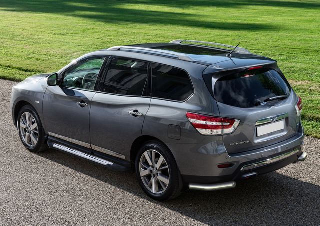 Пороги алюминиевые Rival Bmw-Style круг для Nissan Pathfinder R52 2014-2017. Артикул D193AL.4107.1