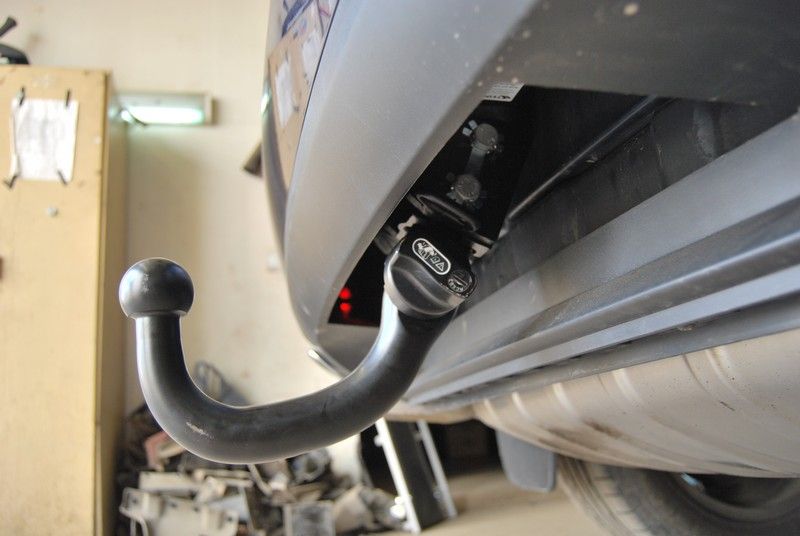 Фаркоп Steinhof для Audi Q7 I 2006-2014 (вкл. S-line, кроме панорамной крыши). Быстросъемный крюк. Артикул A-093