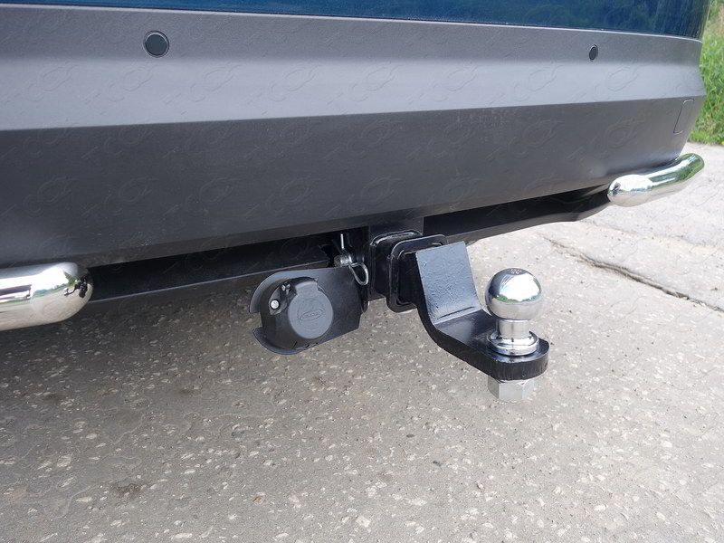 Фаркоп ТСС оцинкованный под американский квадрат для Skoda Kodiaq 2017-2026 (нерж. шар). Артикул TCU00075N