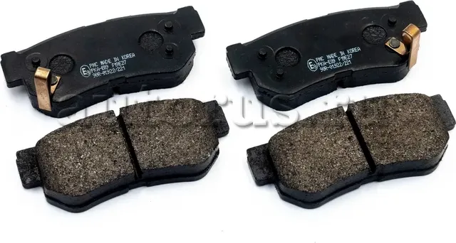 Колодки тормозные дисковые (Parts-Mall). Артикул PKA-E09