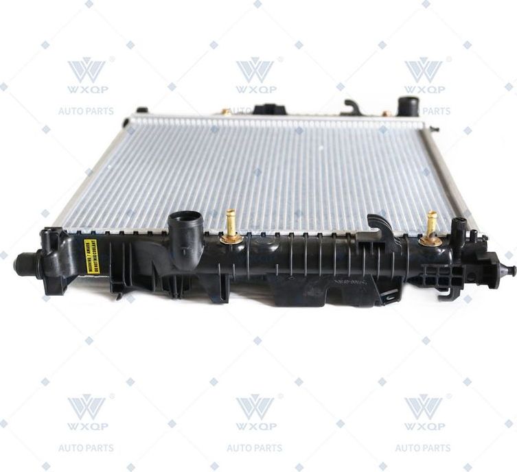 Радиатор охлаждения двигателя Wxqp. Артикул 120749