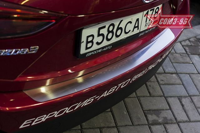 Накладка Союз-96 на наружный порог багажника с рисунком Mazda 3 III хэтчбек 5-дв. 2013-2026. Артикул MAZ3.36.3932