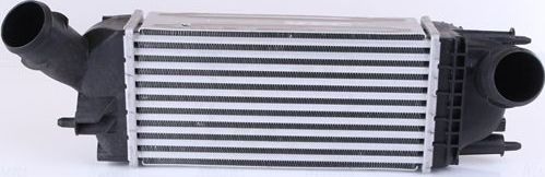 Интеркулер Nissens ** FIRST FIT **. Артикул 96599