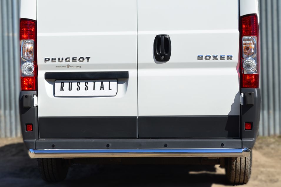 Защита RusStal заднего бампера d76 (прямая) для Peugeot Boxer L1H1 2012-2026. Артикул PBZ-001658