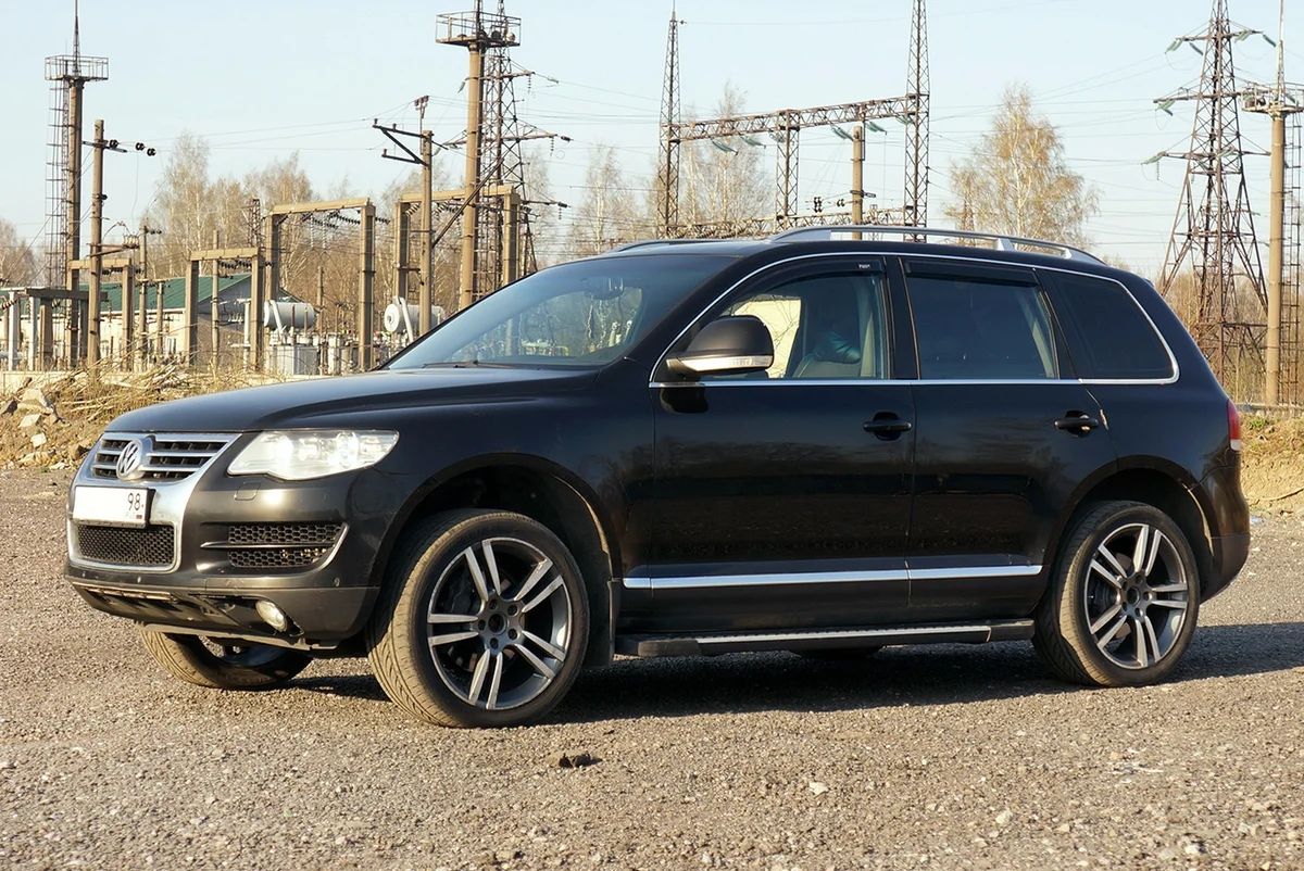 Дефлекторы V-Star для окон Porsche Cayenne I 2002-2010. Артикул D17043