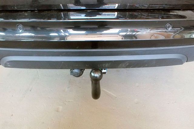 Фаркоп Steinhof для BMW X5 F15 2013-2026. Быстросъемный крюк. Артикул B-061