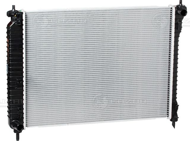 Радиатор охлаждения двигателя Luzar для Opel Antara I 2006-2011. Артикул LRc 0558