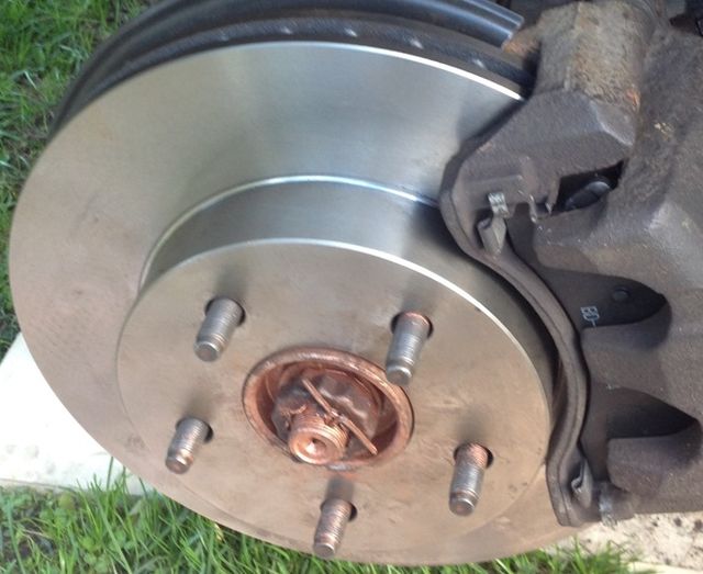 Тормозной диск Bosch передний для Jeep Grand Cherokee II (WJ) 2000-2004. Артикул 0 986 478 772