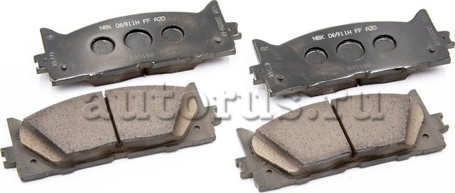 Тормозные колодки Toyota. Артикул 0446533471