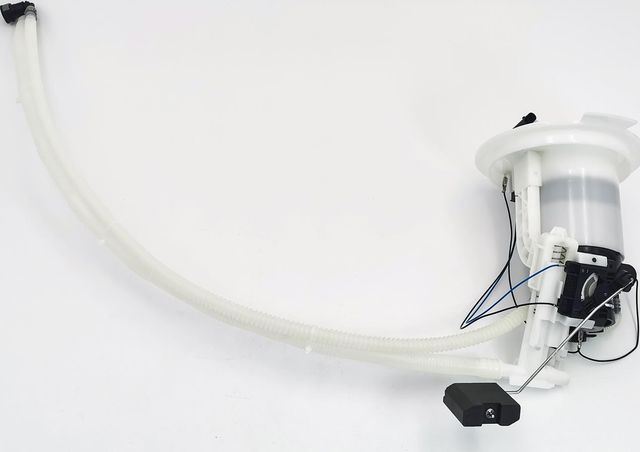 ТОПЛИВНЫЙ БЕНЗОНАСОС В СБОРЕ MERCEDES BENZ C-CLASS SALOON (W204) C MER (Achr). Артикул EFM1290155