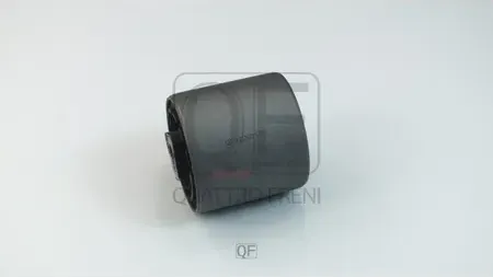 САЙЛЕНТБЛОК ПЕРЕДНЕГО НИЖНЕГО РЫЧАГА (Quattro Freni). Артикул QF30D00176