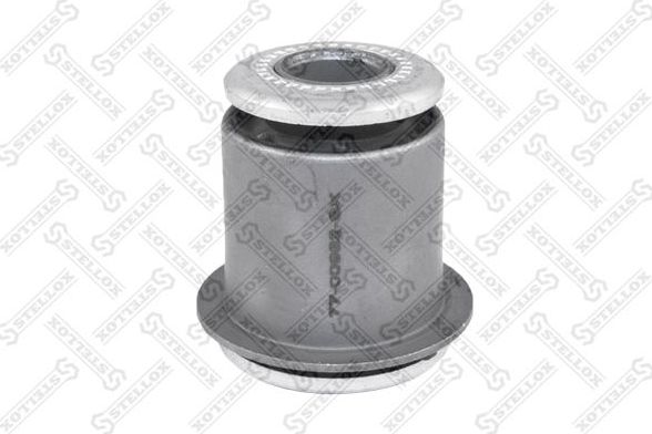 Сайлентблок переднего рычага подвески Stellox. Артикул 77-00982-SX